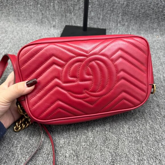 GUCCI GG Marmont Red Leather Shoulder Bag 480-012725 - Picture 3 of 16